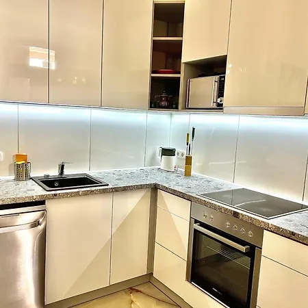 L8 Apartman * Budapest