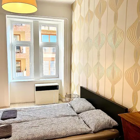 L8 Apartman